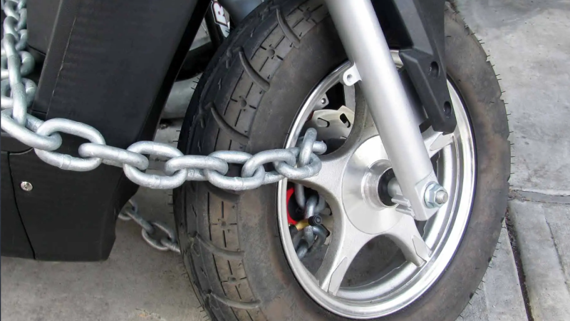 Bakıda moped oğrusu saxlanılıb