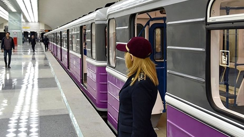 Bakı metrosu 2 saat daha artıq işləyəcək