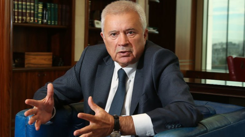 Vahid Ələkbərov son bir gündə 314 milyon dollar qazandı