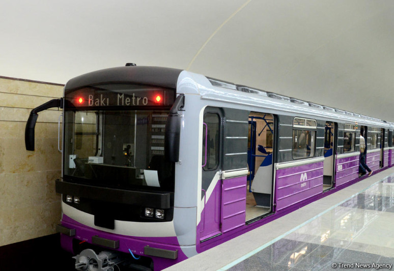 Bakı metrosunda problem yarandı: AÇIQLAMA VERİLİB - YENİLƏNİB - VİDEO