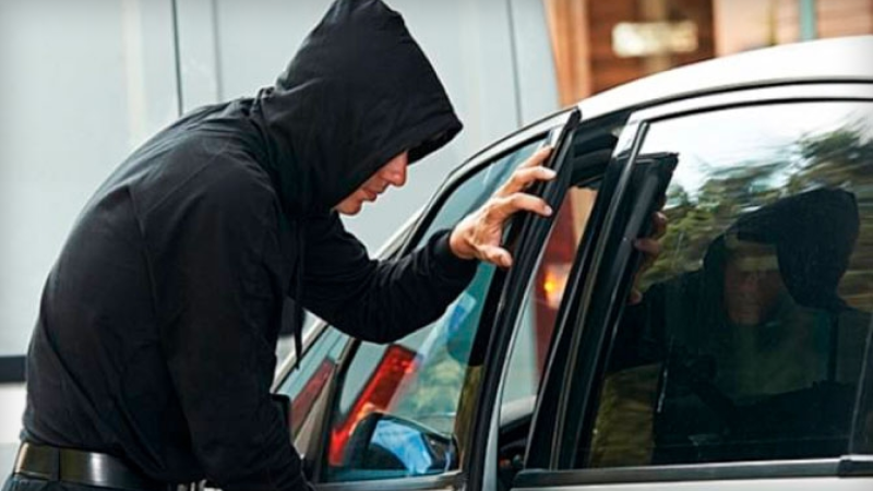 Bakıda avtomobildən külli miqdarda oğurluq edilib