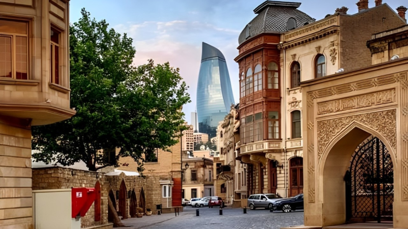 Bakı sakinlərinin NƏZƏRİNƏ: İçərişəhərə avtomobillərin girişi qadağan edilir
