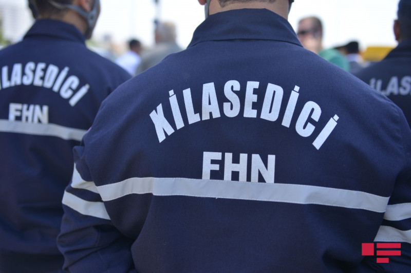 Bakıda intihara cəhd edən şəxs xilas olundu - VİDEO