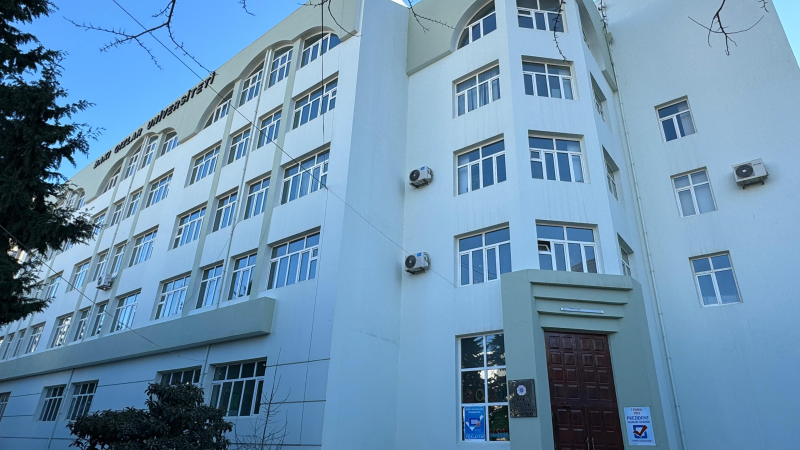 Qızlar Universitetində təhsil alan oğlanlar var? - RƏSMİ CAVAB