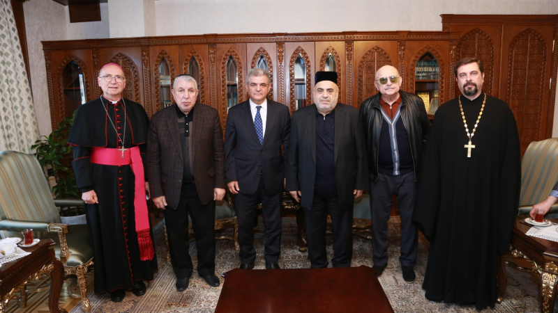 Komitə sədri dini konfessiyaların rəhbərlərilə görüşdü