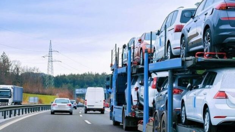 Bu il Azərbaycana gətirilən nəqliyyat vasitələrinin sayı AÇIQLANDI