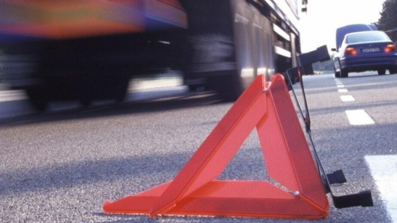 Abşeronda yük avtomobili piyadanı vurub