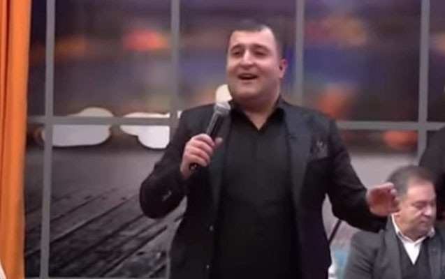 “Monte Karlo”da ofisiantlar müğənnini niyə bıçaqlayıb? - TƏFƏRRÜAT