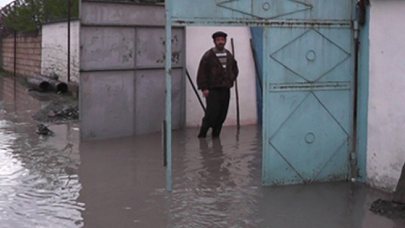 Güclü yağış bitdi, fəsadları bitmir – Binəqədi camaatının harayı