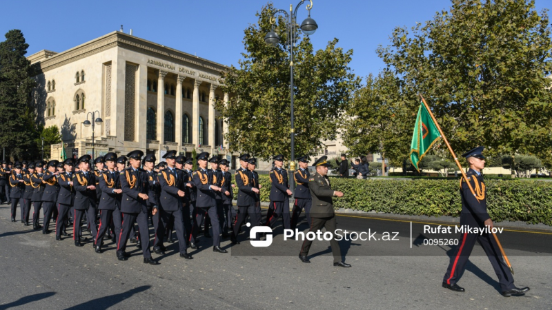 Bakıda Zəfər Günü yürüşü - YENİLƏNİB - FOTO/VİDEO