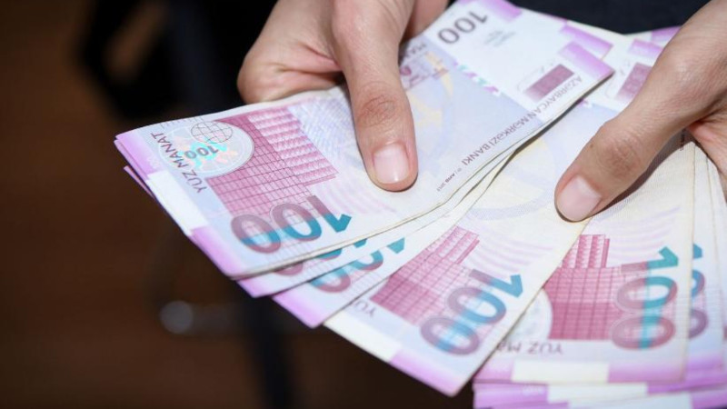 Vəfat edən şəxsin pensiyasını yalnız onun xanımı ala bilər? - VİDEO 