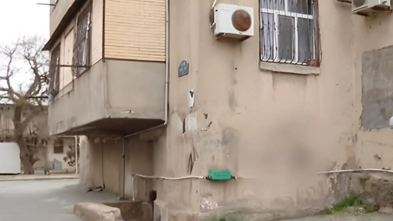 Sabunçuda binanın zirzəmisinə çirkab suları dolur: Sakinlər şikayətçidirlər - VİDEO