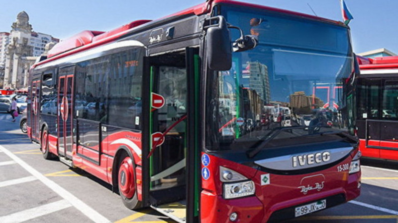Sərnişinlə mübahisəyə görə avtobusu sürməkdən imtina edən BakuBus sürücüsü CƏZALANDIRILDI