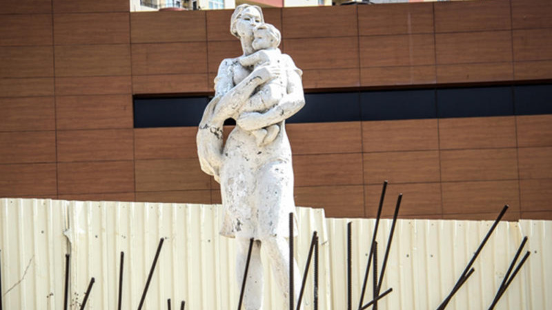 Yeni Günəşli sakinləri baxımsız qalan parkdan şikayətlənirlər: İstirahətimiz üçün heç nə yoxdur - VİDEO 