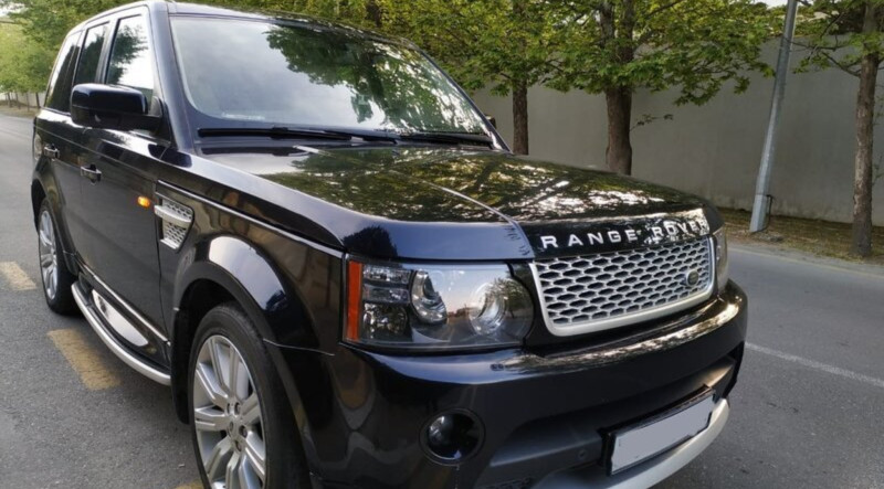 Oğurlanan maşın nömrəsi “Range Rover”in üzərində tapıldı 