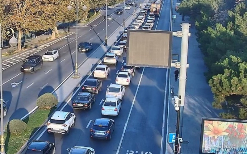 Bakının bu yollarında tıxac var - SİYAHI