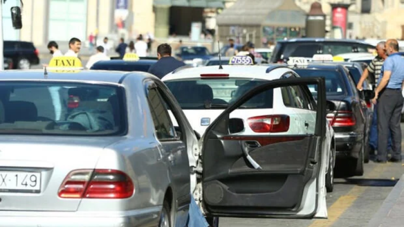 Manatlıq taksilər sıxlıq yaradırlar - Sürücülər ŞİKAYƏTÇİDİRLƏR