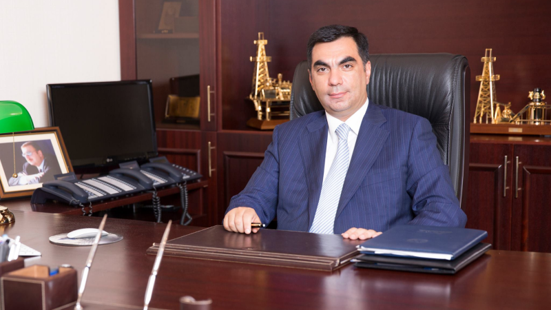 Rektora ağır itki üz verdi