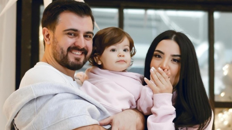Aparıcı Cavid Gülün qızı xəstəxanalıq oldu - FOTO