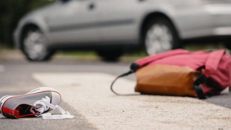 Bakıda 18 yaşlı gənci avtomobil vurub