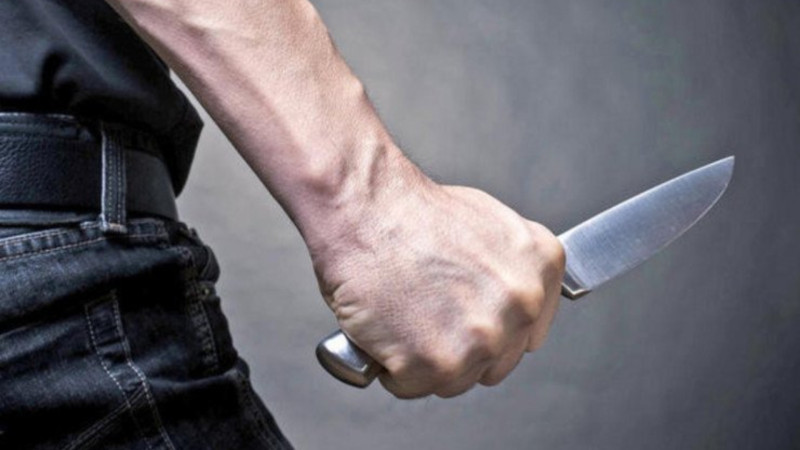 Bakıda qohumların DAVASI: Xalası oğlunu bıçaqlayıb qaçdı 