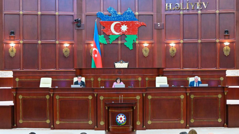 Yeni ilin yeni qanunları - SİYAHI
