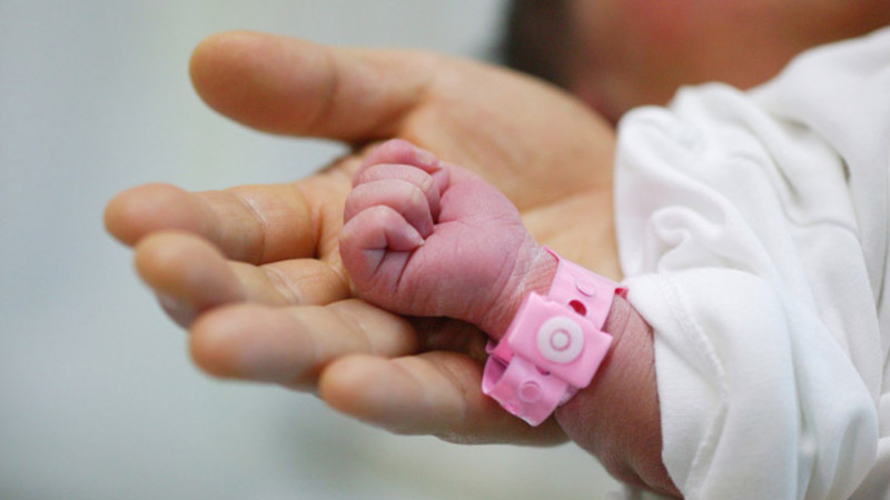 15-17 yaşlılar neçə uşaq dünyaya GƏTİRİB? – Statistika Komitəsindən ŞOK RƏQƏMLƏR 