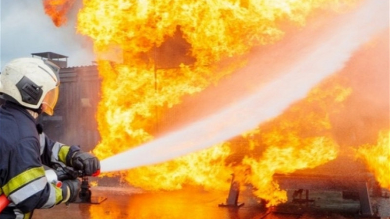 Bakıda sexdə yanğın olub