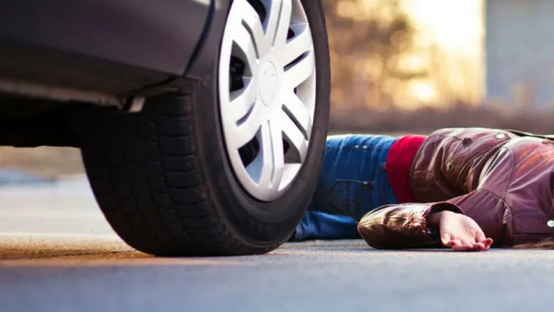 Bakıda maşın körpüdə qadını vurdu