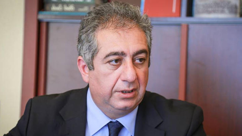 Qubad İbadoğlu saxta pul verməkdə ittiham edildi