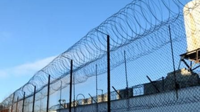 Bakıdakı həbsxanada iki nəfər öldü