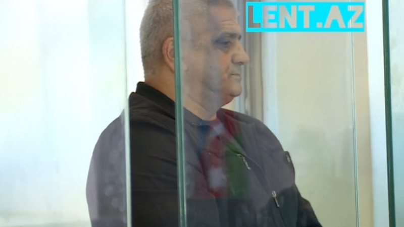 Mühafizəçinin cinsiyyət orqanını kəsən direktor müavininin MƏHKƏMƏDƏN VİDEOSU