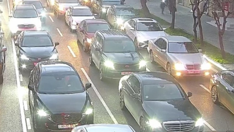 Sürücülərin diqqətinə: Bu yollar tıxacdır