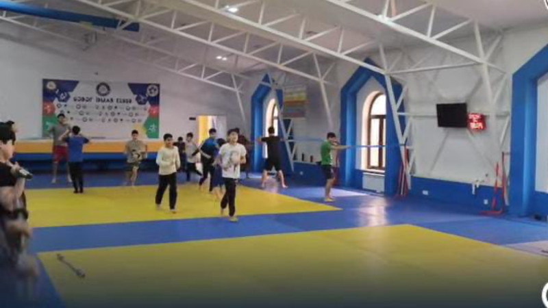 Bakıda idman zalında DƏHŞƏT: Güləşçi komanda yoldaşını öldürdü - YENİLƏNİB