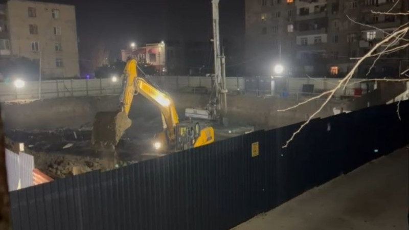 Bakıda söküntü işləri gecə aparılır - Sakinlərdən şikayət + VİDEO