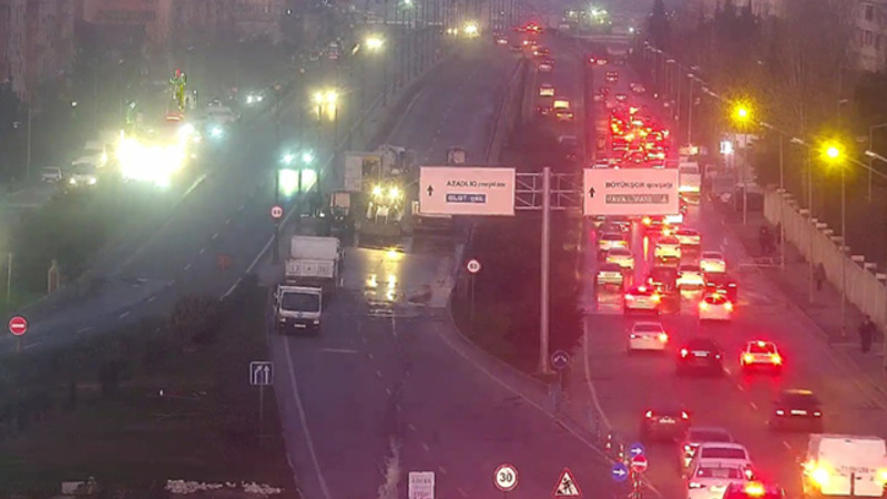 Babək prospektində təmir aparılır - Sürücülərə xəbərdarlıq