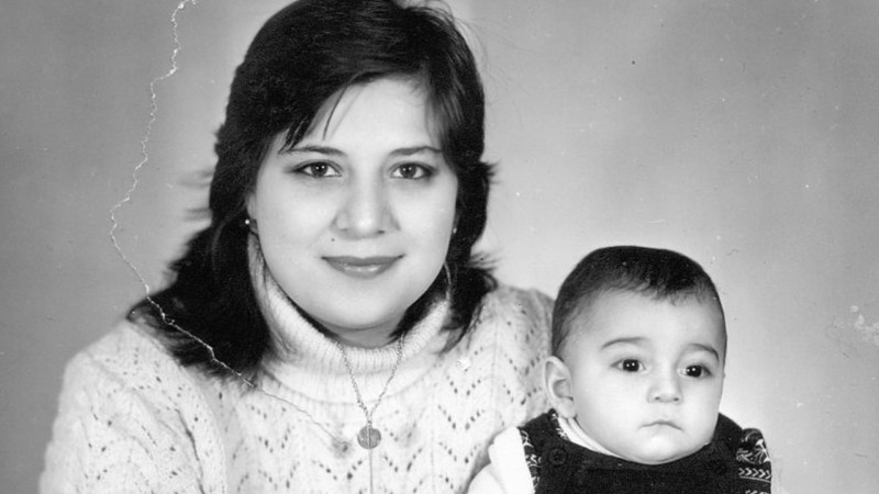 Azərbaycan Milli Qəhramanı Salatın Əsgərovanın anım günüdür