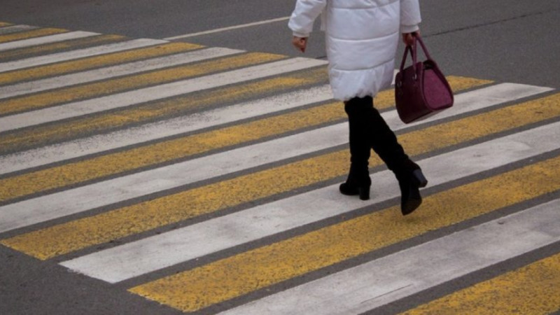 Bakıda 40 yaşlı qadın yol-nəqliyyat hadisəsində xəsarət alıb