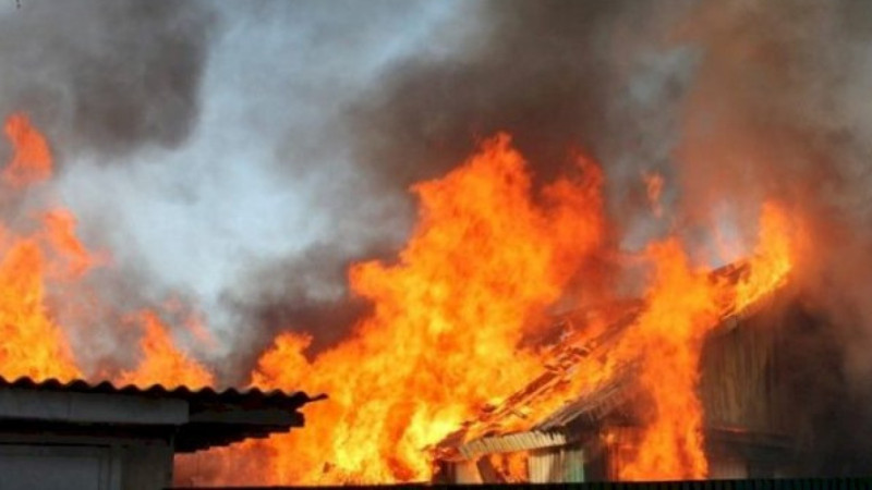 Bakıda restoranda yanğın olub