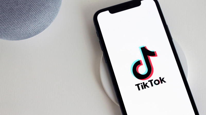 “TikTok” istifadəçilərinin NƏZƏRİNƏ: Qaydalar belədir...