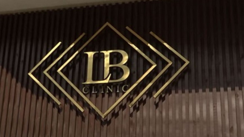 Telefonu yoxlamaya gələnlərin üzünə çırpdığı deyilən baş həkim: Ağladım, şiddət kimi qələmə verdilər - YENİLƏNİB