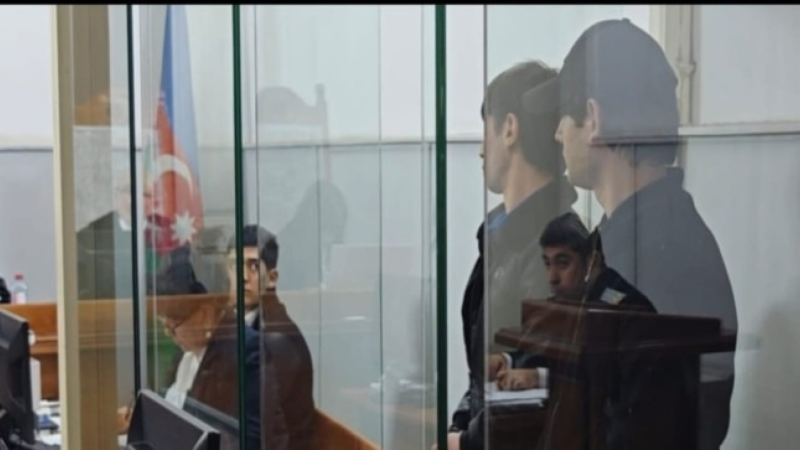 Instagramda qız adı ilə kişilərlə tanış oldular, quldurluq etdilər