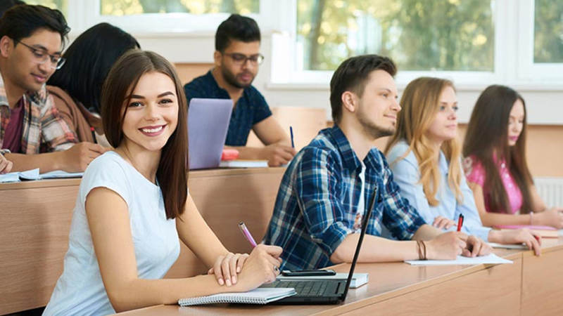 Xaricdə təhsil adı ilə insanları belə aldadırlar – ŞİKAYƏT + VİDEO