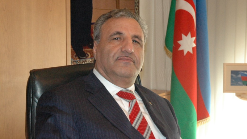 Tağı Əhmədovun 25 minlik qəbirüstü abidəsi - FOTO