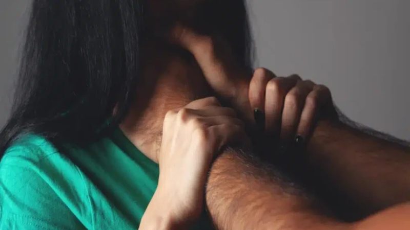 Namus üstündə bacısını boğub öldürdü – Binəqədidə dəhşət