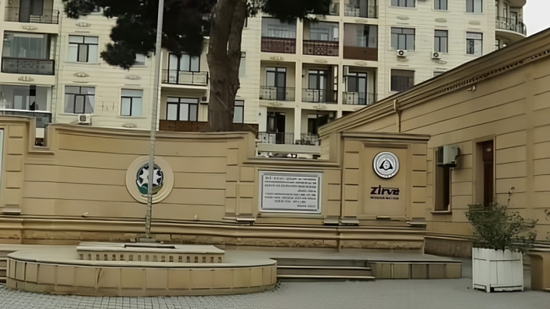 AAAF Park”dan dövlət atributlarına hörmətsizlik - FOTO