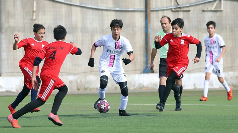 Bakıda gənc futbolçular üçün yeni təlim-hazırlıq mərkəzi yaradılacaq