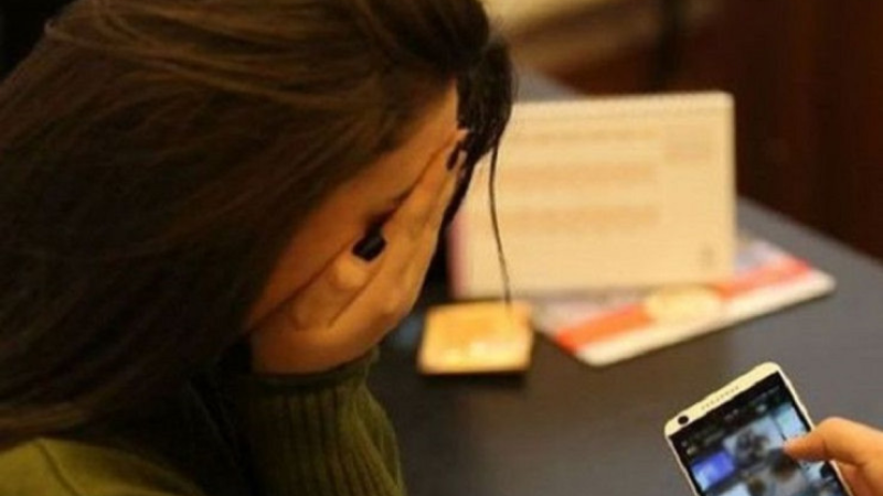 Xəyanət etdiyi şəxslə fotosunu gördü və öldürdü - BAKIDA AİLƏ FACİƏSİ