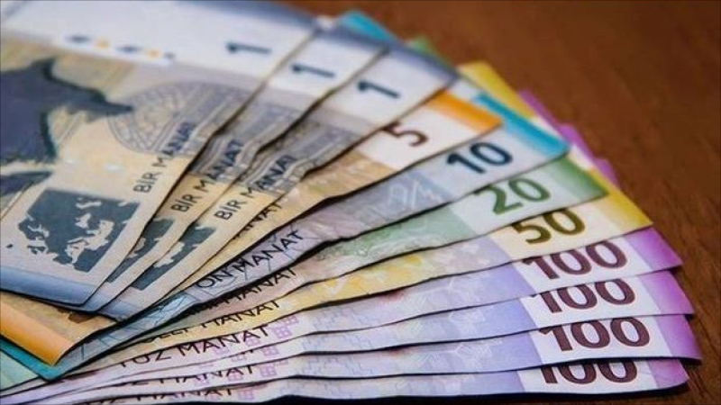 Hərbçilərin və polislərin maaşları artırıldı