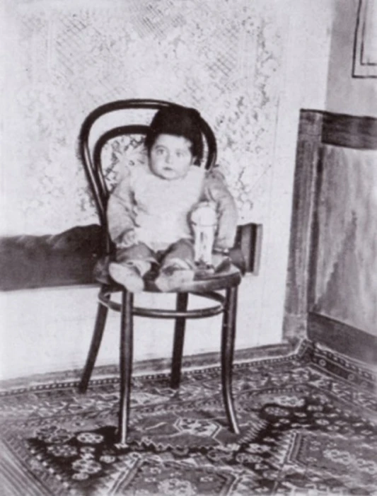 Dərin mənəvi zənginliyi ilə yadda qalan şair Mikayıl Müşfiqin anım günüdür - FOTO